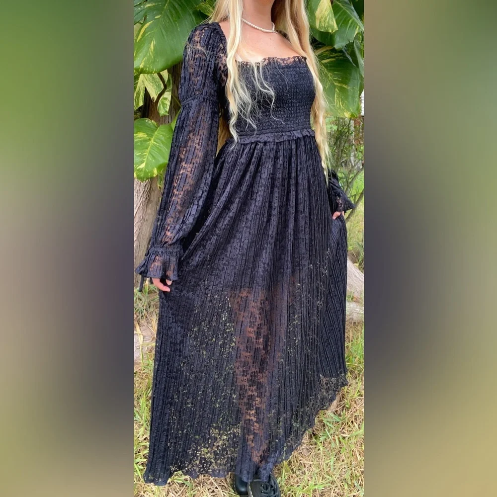 uo fairuza lace maxi dress - Picture 2 of 9